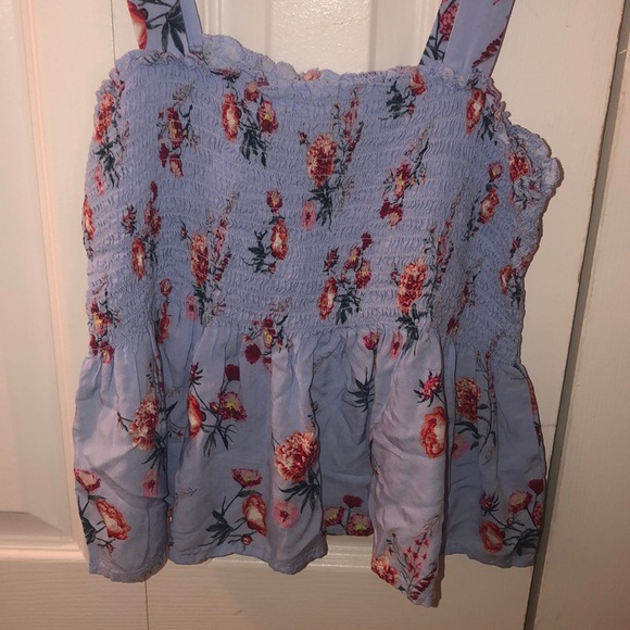 Top - Picture 2 of 4